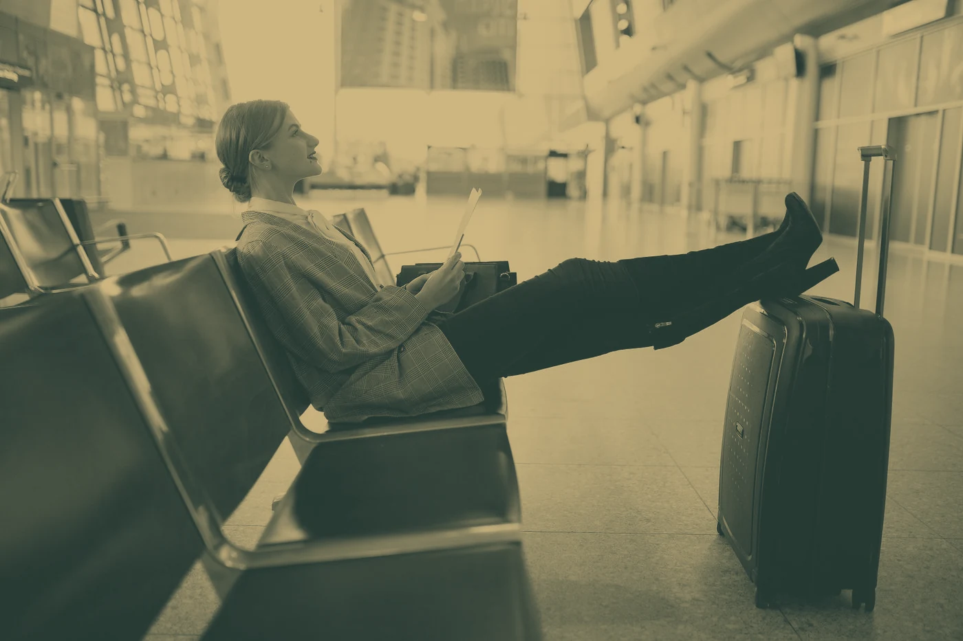 Airport lounge, sand duotone